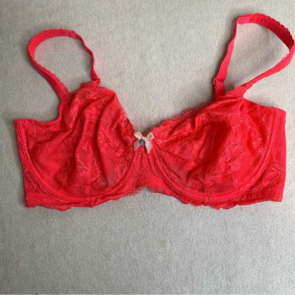 Victoria’s‎ Secret Lace Demi Bra BODY Invisible Lift Unlined 36DDD Pink